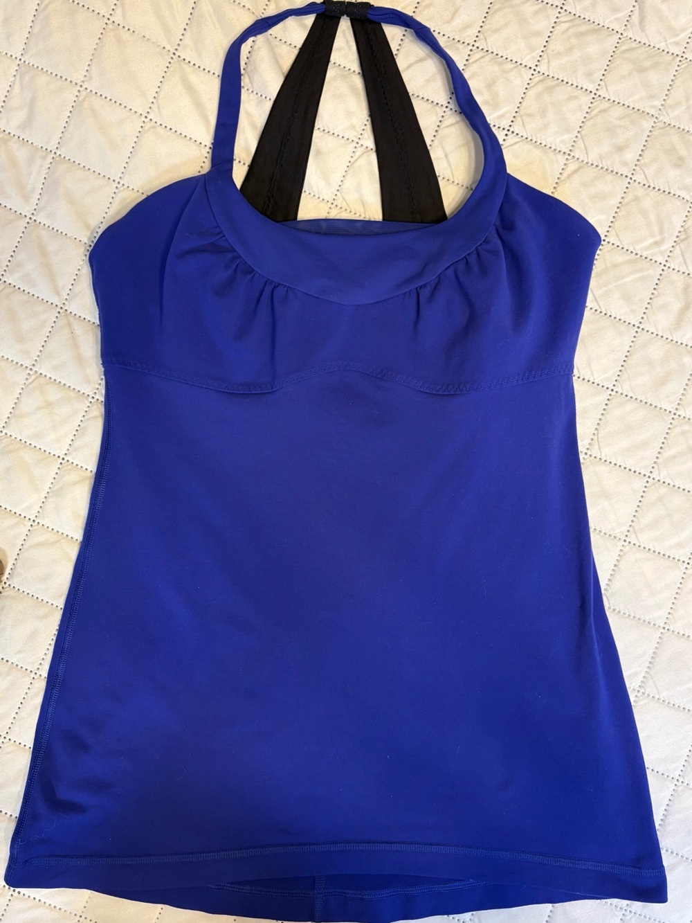 Lululemon vintage tank top in deep indigo blue. Size 8